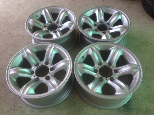 ล้อเล็บเหยี่ยว