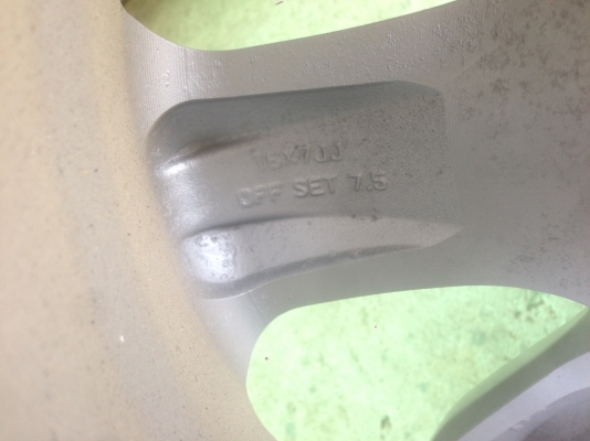 ล้อเล็บเหยี่ยว