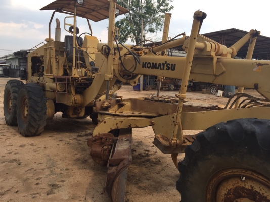 ขาย800000บาทรถเกรดดินเกรดถนนทำงานใด้เลยครับ0980972587