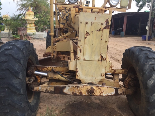 ขาย800000บาทรถเกรดดินเกรดถนนทำงานใด้เลยครับ0980972587