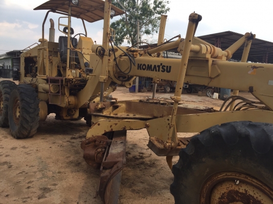 ขาย800000บาทรถเกรดดินเกรดถนนทำงานใด้เลยครับ0980972587