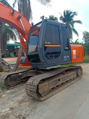 ขายจ้า..HITACHI EX120-5 เก่าใน สภาพดี  เครื่องปั๊มแห้ง  อินวอย พร้อมใช้ โทร 089-3818694 จ๊อย