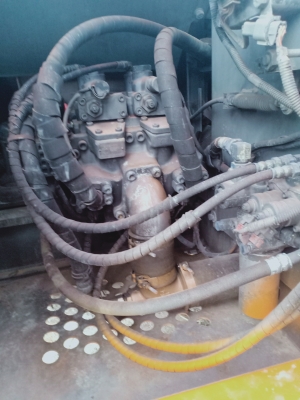 ขายจ้า..HITACHI EX120-5 เก่าใน สภาพดี  เครื่องปั๊มแห้ง  อินวอย พร้อมใช้ โทร 089-3818694 จ๊อย