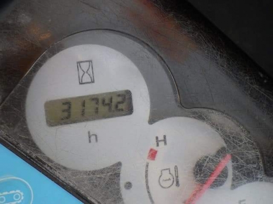 มาใหม่จ้า KOMATSU PC35MR-2 เก่านอกแท้  สภาพสวย 3,xxx ชั่วโมง โทร 089-3818694 จ๊อย