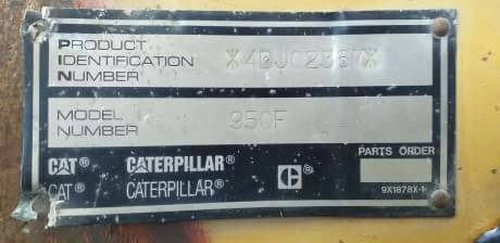 ขายรถตักCAT950F พร้อมใช้เล่มทะเบียนราคา 590,000