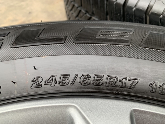 ล้อแม็ก Mitsu New Triton Plus ขอบ17 พร้อมยาง 245-65-17 Bridgestone ปี 17 สภาพน้องๆป้ายแดง ล้อแม็ก Mitsu New Triton Plus ขอบ17 พร้อมยาง 245-65-17 Bridgestone ปี 17 สภาพน้องๆป้ายแดง