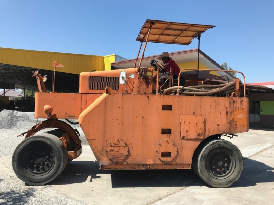 ขายรถบดล้อยางWATANABEรุ่นWP15WEรถนอกนำเข้าไม่เคยใช้งานในไทยสภาพดีมากๆขายถูกๆสนใจติดต่อ0818302909จิรโรจน Line:jiraroj2909