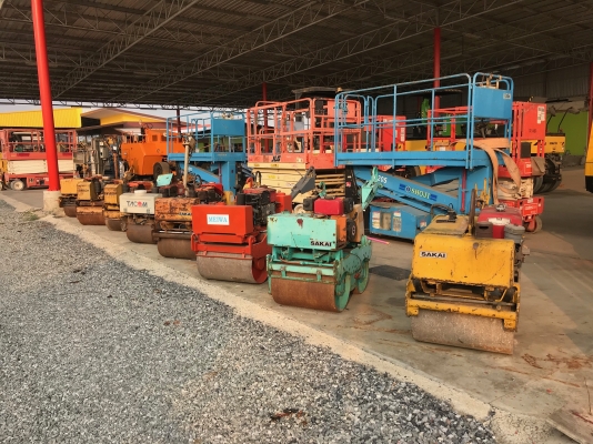 ขายรถบดล้อหนามDYNAPACรุ่นLP8500รถนอกนำเข้าไม่เคยใช้งานในไทย สภาพดีพร้อมใช้งานขาย230000ลดเหลือ135000 Line:Jiraroj2909