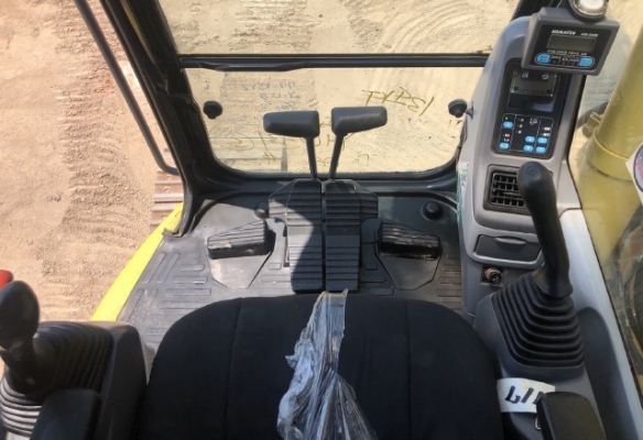 ขายรถขุด KOMATSU PC138US-2 นำเข้าเองจากญี่ปุ่น สภาพสวยพร้อมใช้ มีVDOการทำงานครับ ขายรถขุด KOMATSU PC138US-2 นำเข้าเองจากญี่ปุ่น สภาพสวยพร้อมใช้ มีVDOการทำงานครับ