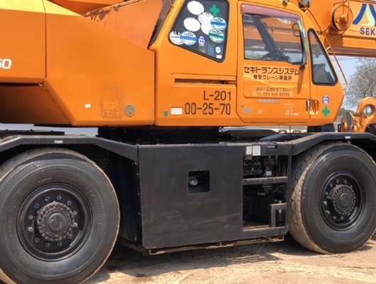 ขายรถเครน TADANO TR250M-6 (ขนาด 25 ตัน) ปี 2000 นำเข้าเองจากญี่ปุ่น สภาพสวยพร้อมใช้ มีVDOการทำงานครั