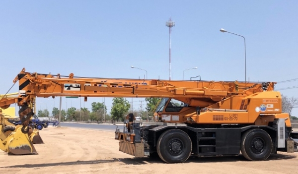 ขายรถเครน TADANO TR250M-6 (ขนาด 25 ตัน) ปี 2000 นำเข้าเองจากญี่ปุ่น สภาพสวยพร้อมใช้ มีVDOการทำงานครั
