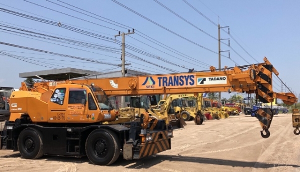 ขายรถเครน TADANO TR250M-6 (ขนาด 25 ตัน) ปี 2000 นำเข้าเองจากญี่ปุ่น สภาพสวยพร้อมใช้ มีVDOการทำงานครั
