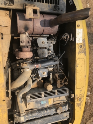 แบคโฮ KOMATSU PC120-6Z  สภาพพร้อมใช้งาน