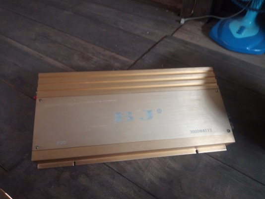 ขอขายเครี่ยงติดรถยนต์ชุดใหญ่ครับราคาเบาๆครับ