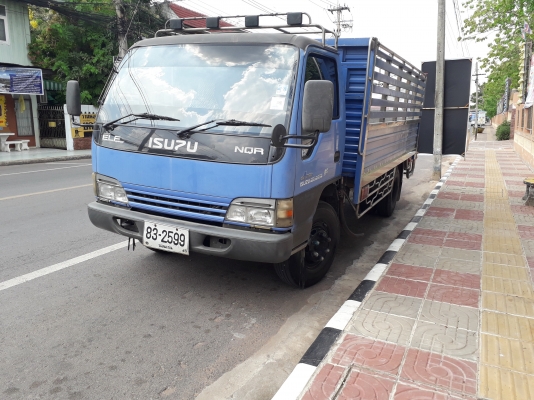 ขายรถ 6ล้อ อีซูซุ 150แรง รถห้างแท้ กระบะยาว 4 30เมตร กระบะสเเตนเลสทั้งลูก