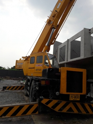 ขายด่วน รถเครน KATO KR 25H-III (25 ตัน) พร้อมทะเบียน