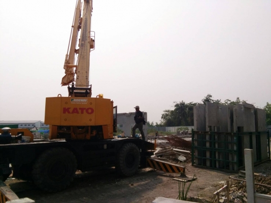 ขายด่วน รถเครน KATO KR 25H-III (25 ตัน) พร้อมทะเบียน
