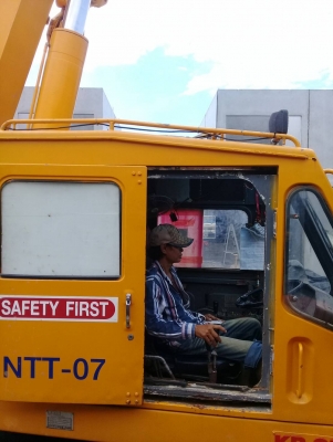 ขายด่วน รถเครน KATO KR 25H-III (25 ตัน) พร้อมทะเบียน