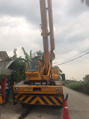 ขายด่วน รถเครน KATO KR 25H-III (25 ตัน) พร้อมทะเบียน
