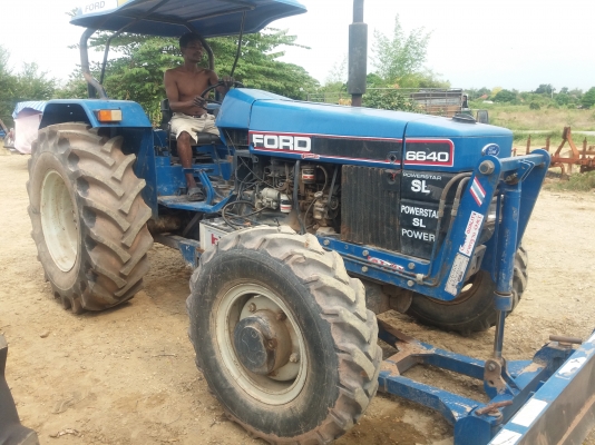 ขาย6640/4&times;4คานคาลาโล่เกียกลางเล่มครบ