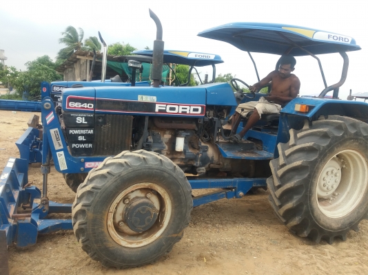 ขาย6640/4&times;4คานคาลาโล่เกียกลางเล่มครบ