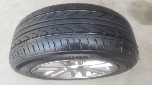 ขายล้อ Toyota ขอบ17 ยาง225/55/17   4 ล้อ