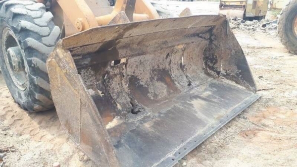 ขายรถตักล้อยาง KOMATSU JH65-B 2 เพลา ราคาย้อมๆแค่ ราคา 175,000฿ เครื่องดีปั้มดี สนใจนัดดูรถได้ที่ 081-3531946 ต่อ.บาง &amp;ID-LINE  เอกสารซื้อขายรถอยู่ โคราช