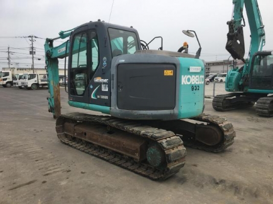 ขายรถขุดนำเข้าจากประเทศญี่ปุ่น kobelco sk135yy05 สนใจติดต่อสอบถาม 0923309229 อีด