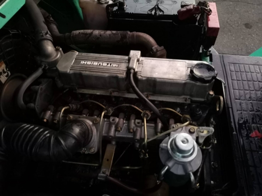 รถยกมิตซูบิชิรุ่นล่าสุด น้ำหนักยก 2.5. ตัน เสาสูง 3 เมตร เครื่องดีเซล เกียร์ธรรมดา