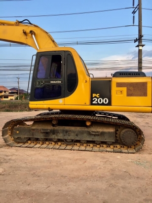 KOMATSU PC200-6 รถสวยมาก พร้อมใช้งาน