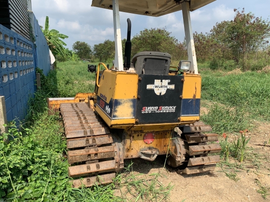 รถแทรกเตอร์ โคมัสสึรุ่น6 นำเข้า รถแทรกเตอร์ โคมัสสึรุ่น6 นำเข้า