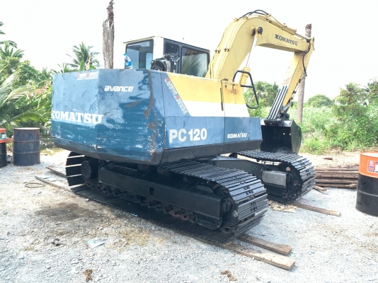 รถแบคโฮโคมัสสึ PC120-5