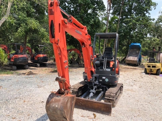 รถขุด kubota kx91-3s2 ใช้งานน้อยสีเดิมๆสวยมากโทร 086-161602189