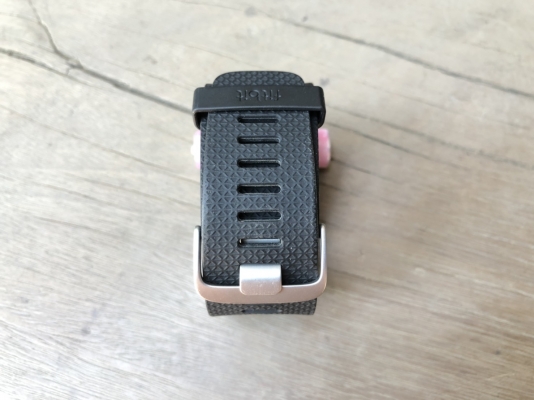 Fitbit Surge Fitness Superwatch นาฬิกาฟิตเนส ติดฟิล์มหน้าจอไว้ พร้อมใช้งาน (อุปกรณ์ครบ) Fitbit Surge Fitness Superwatch นาฬิกาฟิตเนส ติดฟิล์มหน้าจอไว้ พร้อมใช้งาน (อุปกรณ์ครบ)
