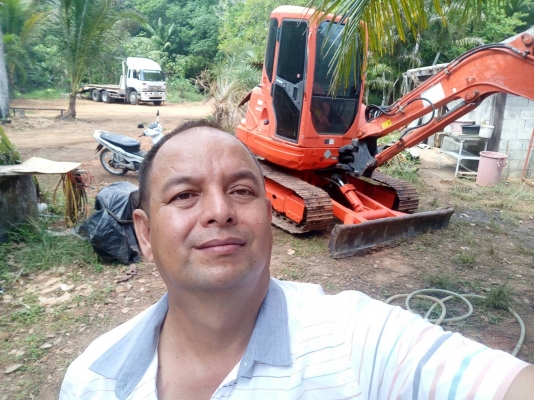 มี VDO ให้ชม.KUBOTA KX1613 ไมล์ 5027 ชม.ราคา 450000 มี VDO ให้ชม.KUBOTA KX1613 ไมล์ 5027 ชม.ราคา 450000