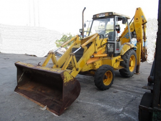 ขาย รถตักหน้าขุดหลัง JCB 3CX เล่มทะเบียน ราคา 320,000 บาท 084-5424150
