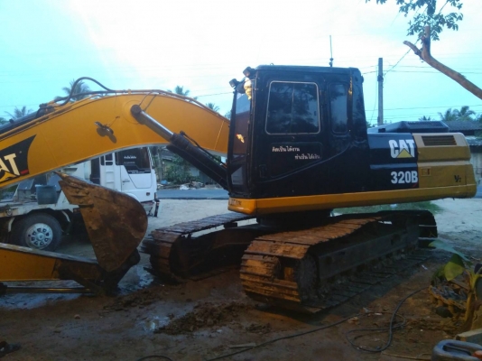 ขายแบคโฮCAT320Bv2 เอกสารเล่มทะเบียนไฟเต็มราคา 650,000
