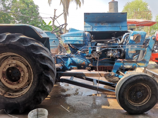 ขายด่วนครับ รถไถฟอร์ดเพลาเดียว 77กลองใหญ่ ใบดันหน้าผานหลังเล่มทะเบียน