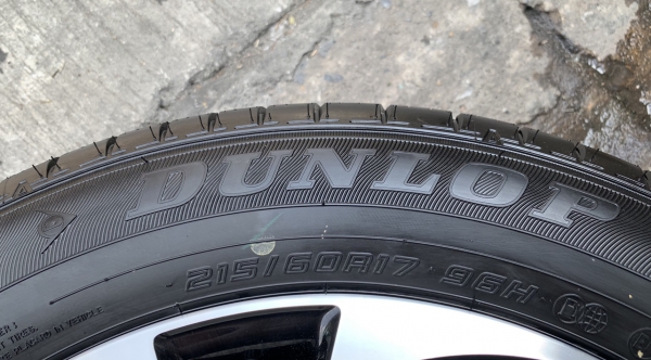 ล้อแม็กป้ายแดง Toyota CHR ขอบ 17 รุ่นใหม่ล่าสุด พร้อมยางป้ายแดง 215-60-17 Dunlop ปี 19