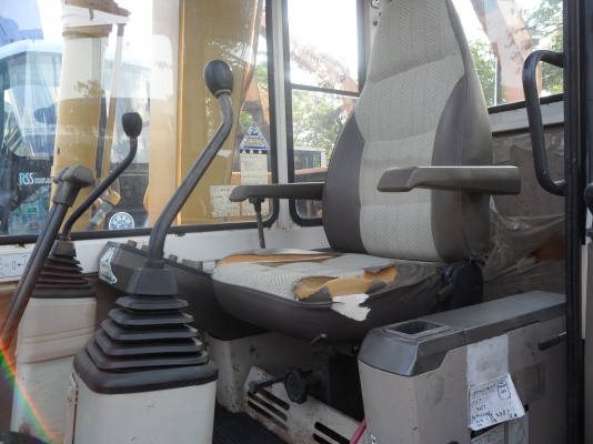 PC60-6 KOMATSU (รถนอก นำเข้า ขายถูก)@795,000 รถขุดเก่านอก สถาพดีพร้อมใช้ เพิ่งนำเข้ามายังไม่เคยใช้งานในเมืองไทยเลย เครื่องดีปั้มเเรงพร้อมใช้ บูมอาร์มสวย ช่วงล่างดี เร็วแรง ไม่โหลดพร้อมใช้รถเดิมๆ ขายตามสภาพ เอกสารอินวอยสนใจคลิ๊ก ☎ 081-989-1989 หรั่งครับ PC60-6 KOMATSU (รถนอก นำเข้า ขายถูก)@795,000 รถขุดเก่านอก สถาพดีพร้อมใช้ เพิ่งนำเข้ามายังไม่เคยใช้งานในเมืองไทยเลย เครื่องดีปั้มเเรงพร้อมใช้ บูมอาร์มสวย ช่วงล่างดี เร็วแรง ไม่โหลดพร้อมใช้รถเดิมๆ ขายตามสภาพ เอกสารอินวอยสนใจคลิ๊ก ☎ 081-989-1989 หรั่งครับ