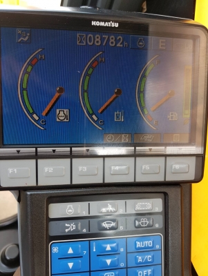 ขายด่วน!! Komatsu PC200-8MO สภาพนางฟ้าค่ะ