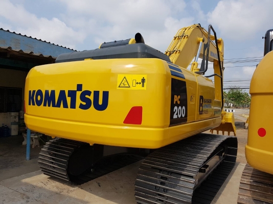 ขายด่วน!! Komatsu PC200-8MO สภาพนางฟ้าค่ะ