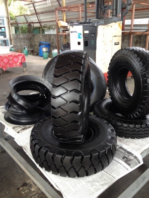 ขายยางลมรถยกโฟล์คลิฟท์ขนาด 600-9