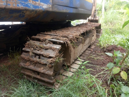 มี VDO ให้ชม.KOMATSU PC20-5 มีฝาครอบเครื่อง ราคา 130000