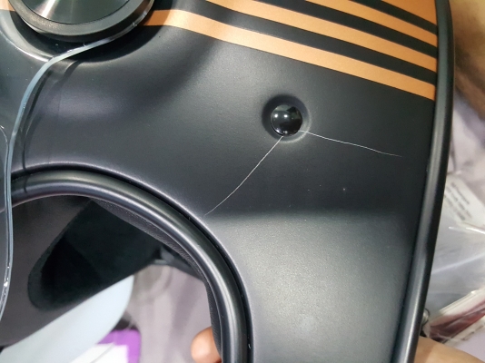 หมวกกันน็อคแนววินเทจ bell bullitt ขนาด L 58-59cm ทั้ง3ใบ หมวกกันน็อคแนววินเทจ bell bullitt ขนาด L 58-59cm ทั้ง3ใบ