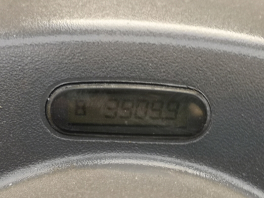 รถยกโคมัสสึรุ่น 16 น้ำหนักยก 2.5 ตัน เสาสูง 4 เมตร เครื่องดีเซล เกียร์ออโต้ รถนอกนำเข้า ใช้งานมา 3900 ชม ไม่เคยใช้งานเมืองไทย