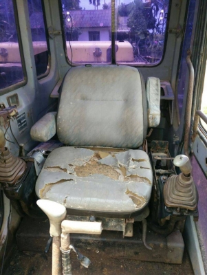 ขายแบคโฮSUMITOMO SH200-A1ไม่มีเอกสารไฟตัด ราคา 400,000