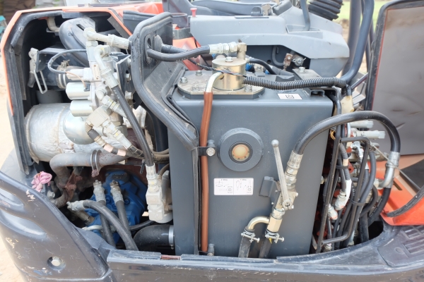 รถขุด kubota kx91-3s2 ใช้งานน้อยรถสวยมาก มีเล่มทะเบียน โทร 086-1602189