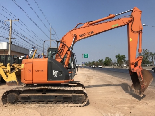 ขายรถขุด HITACHI ZX135US นำเข้าเองจากญี่ปุ่น สภาพสวยพร้อมใช้