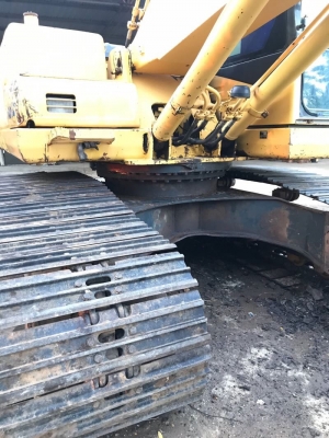 ขายด่วน!! Komatsu PC200-7 ค่ะ ขายด่วน!! Komatsu PC200-7 ค่ะ